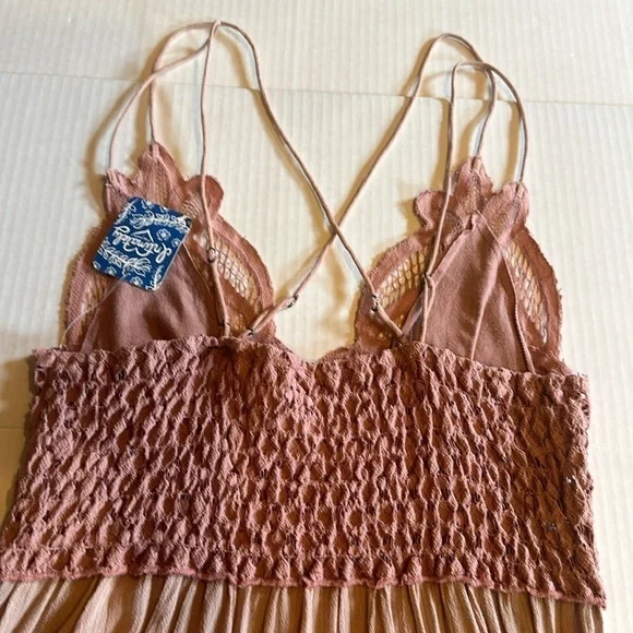 NWT Adellla Free People rose slip dress ruffles cutout design spaghetti straps - Picture 6 of 10